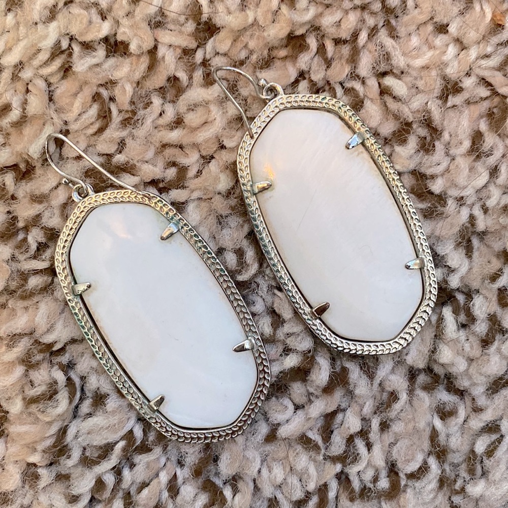 Kendra scott earrings!